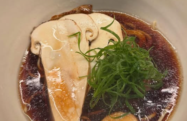 贅沢な一杯！堀江貴文が味わった松茸ラーメンに食通も注目
