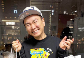 かまいたち山内健司、誕生日プレゼントに感激！YouTubeリニューアルも予告！