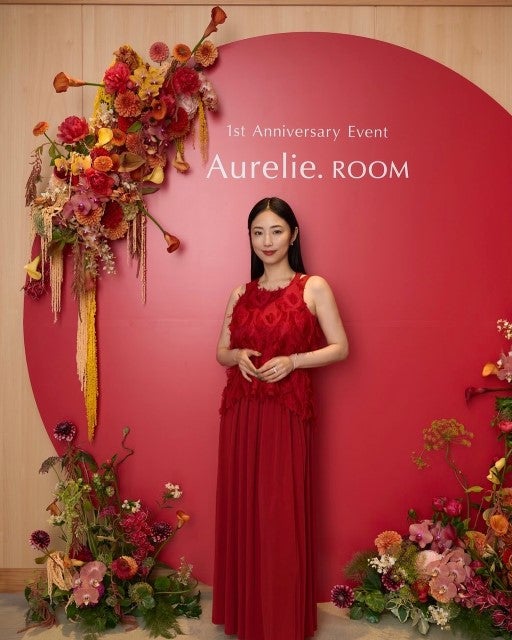 MEGUMIが纏う情熱の赤。Aurelie.1周年に込めた美と覚悟のメッセージ