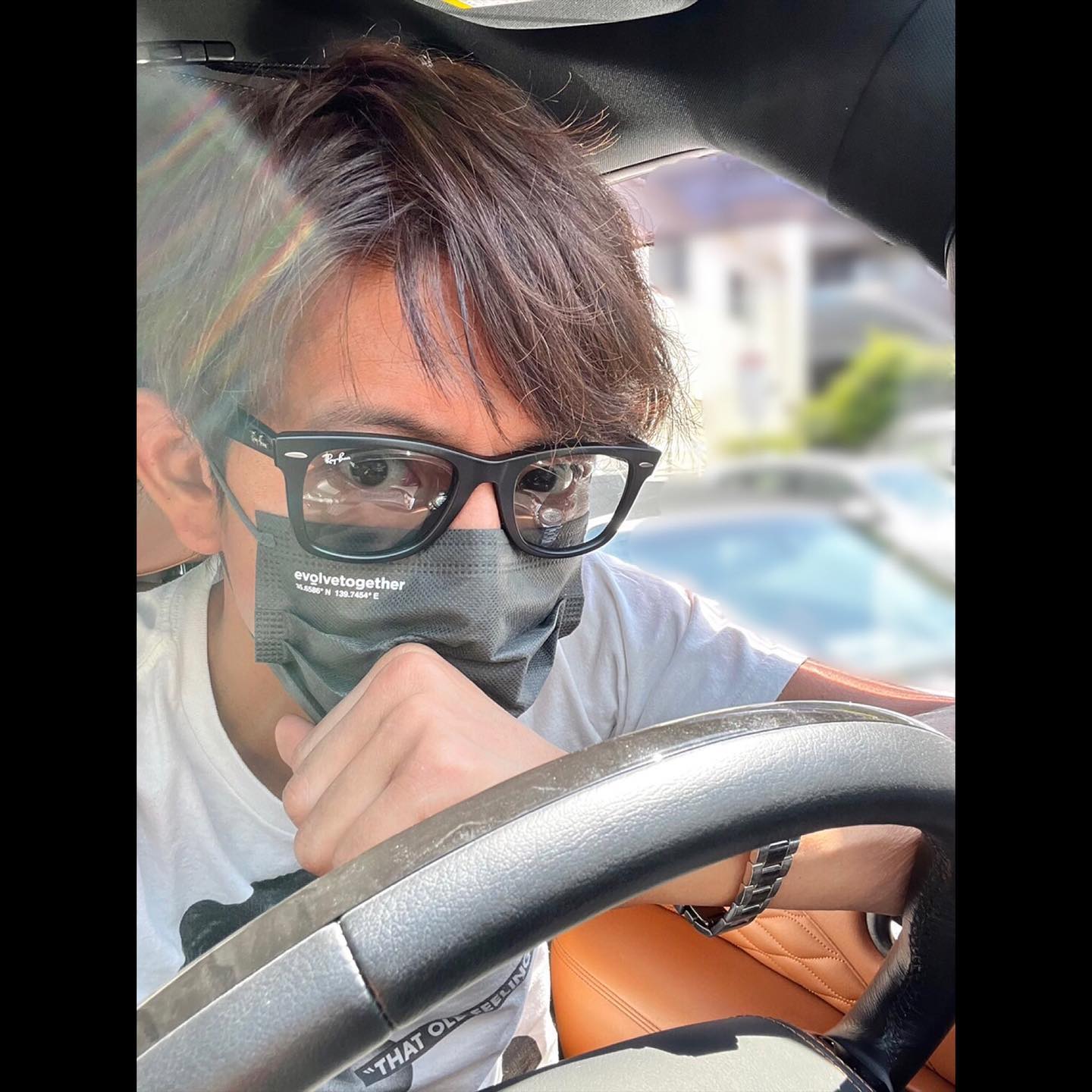 木村拓哉さん 運転席ショットで暑さに注意喚起