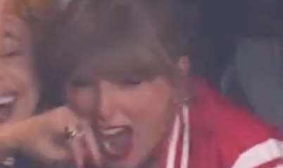 テイラー・スウィフトが熱狂❤️‍🔥 チーフス優勝の瞬間が話題に✨