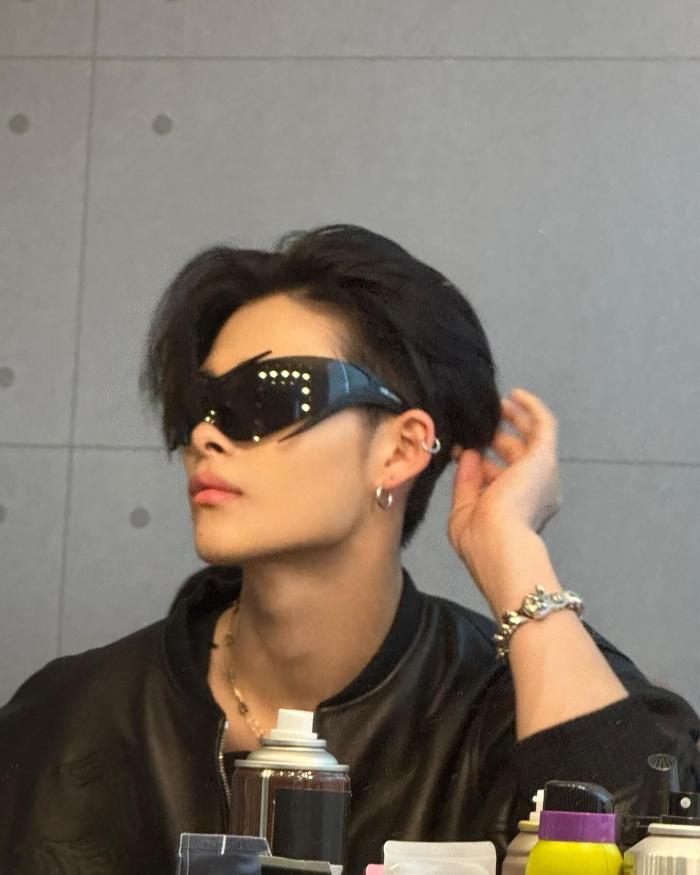 「star」ENHYPEN・ニキがサングラス姿の最新ショット公開！