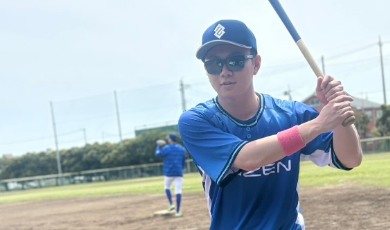 「母の日はピンクで感謝を伝える」成田翔、リストバンドに込めた思い