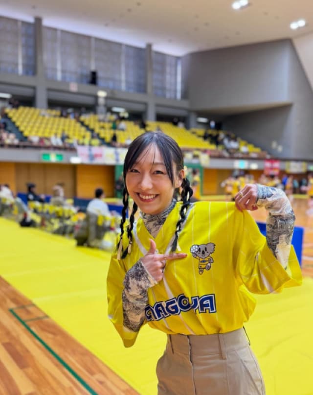 須田亜香里が初のハンドボール観戦を楽しむ「想像以上の激しさに驚きました」