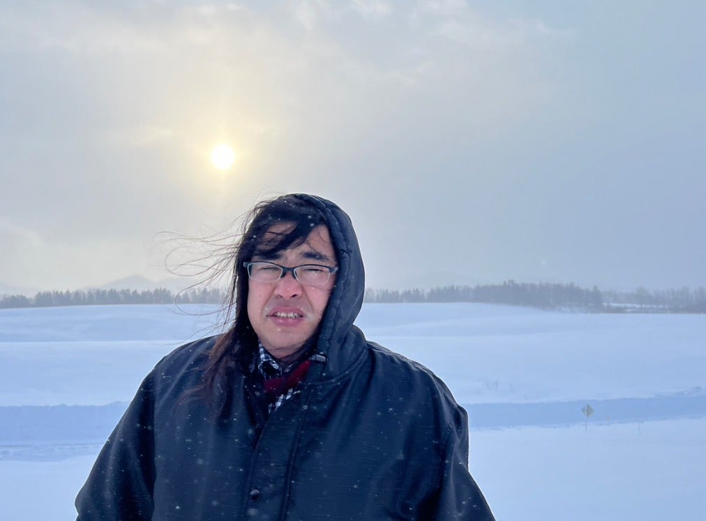 極寒大雪に険しい表情のロッチ中岡「風引かないでくださいね！」とファンから温かい声