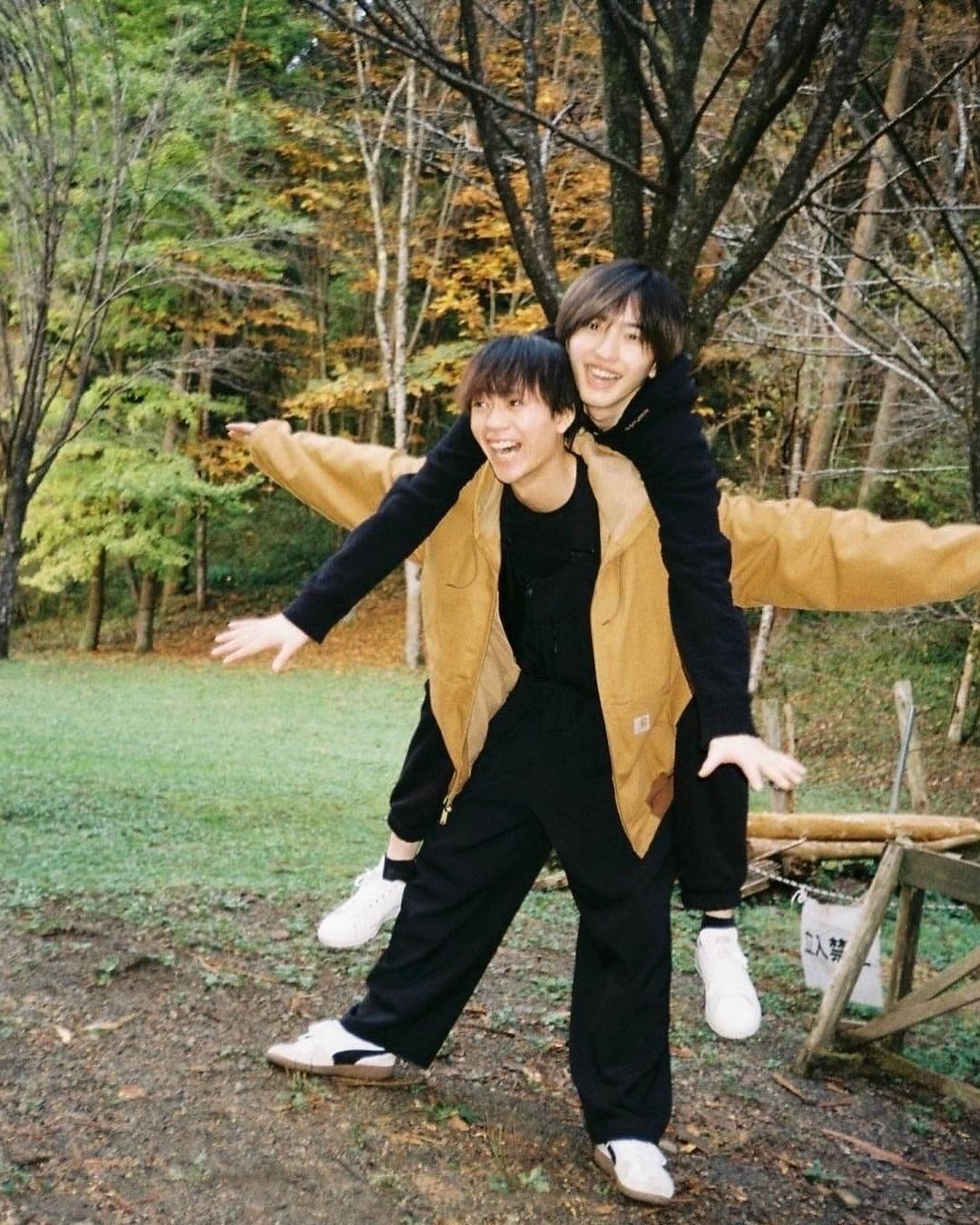 あの人気俳優がなにわ男子YouTubeチャンネルに登場？！道枝駿佑とのオフショット公開でファン大盛況！