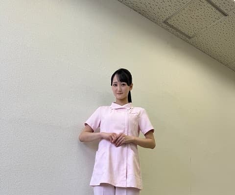 毎月8日は〇の日！STU48メンバーが白衣ショットで”健口”を呼びかける