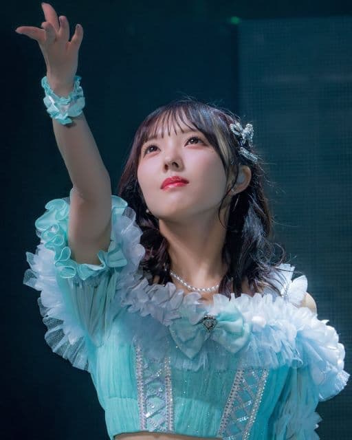 「美しすぎる」元AKB48指原莉乃プロデュースのアイドル、ライブ中の笑顔が素敵すぎると話題に！