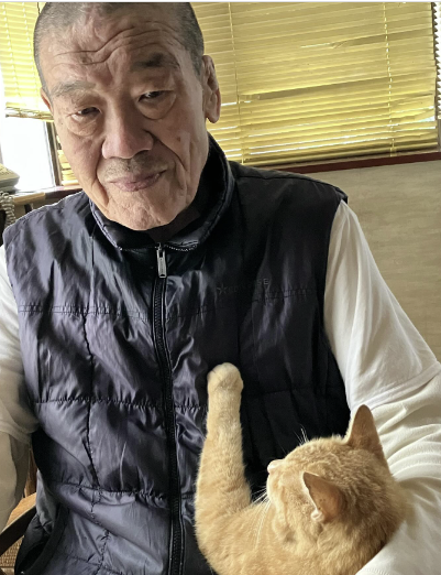藤原組長、“猫がぴったり寄り添う季節”と冬の訪れを実感！！