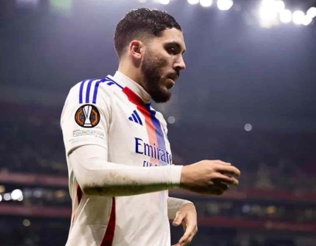 マンCが新たな10番候補に照準！ライアン・シェルキに接触開始