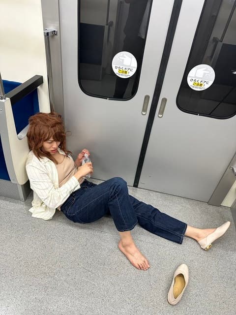 なんか見たことある!?レインボー・ジャンボたかおが公開したコント撮影での”ベストショット”に反響