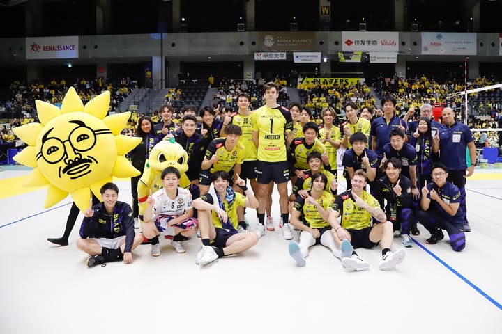 大宅真樹、ブレイザーズ集合ショット公開　後半戦に向けファンに呼びかけ