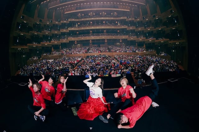 生田絵梨花、愛知公演で観客との心の距離の近さを実感！「bitter candy」ツアー続行中