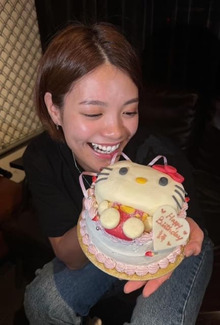 柔道家 阿部 詩 誕生日ケーキを食す！「遅めの誕生日お祝いしてもらいました」