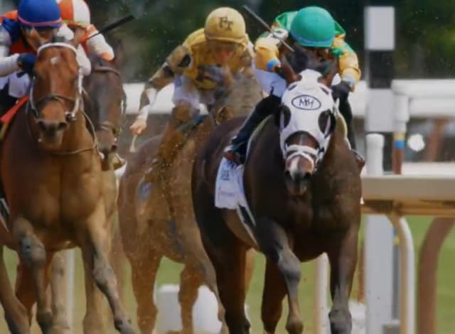 元JRA騎手の藤井勘一郎、ネットフリックスで「競馬のドキュメンタリー」が始まるとデムーロに教えてもらう