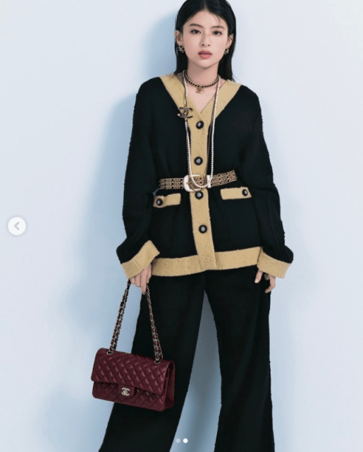 出口夏希の雑誌掲載ショットが「大人可愛い」と大反響！