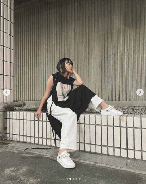 「調子乗っちゃう」岡田紗佳が公開した私服がカッコ可愛い！