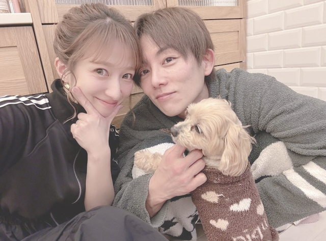 辻希美 夫婦 頬を寄せ合うラブラブショット公開 2人で夕飯準備