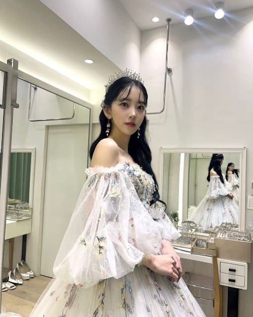 元乃木坂46堀未央奈、まるで女神のようなドレス姿公開が話題に！