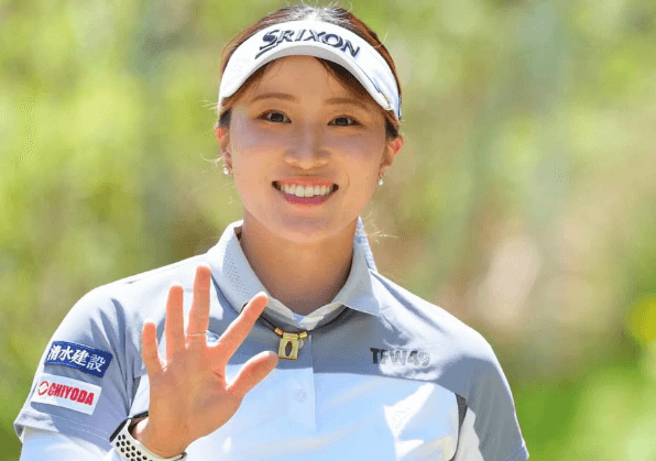 「笑顔にいつも癒されています」美女ゴルファー・澁澤莉絵留、オープン戦の結果報告！ファンエール続々「めっちゃ可愛い」