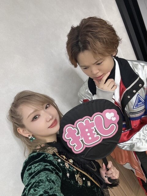 「役柄そのままで素敵」大人気声優・村瀬歩が「パラライ」ライブオフショを一挙公開！