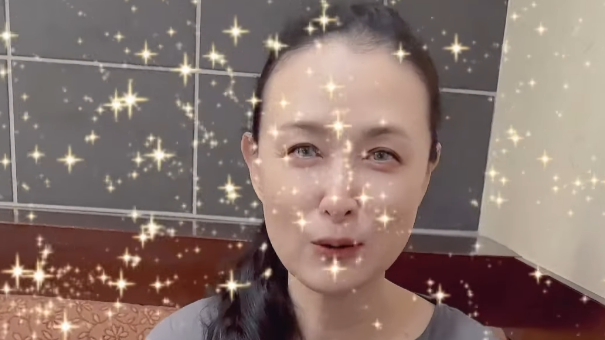 「優勝すぎる！」国生さゆり、夏の風物詩“かき氷ショット”が可愛すぎると話題に！