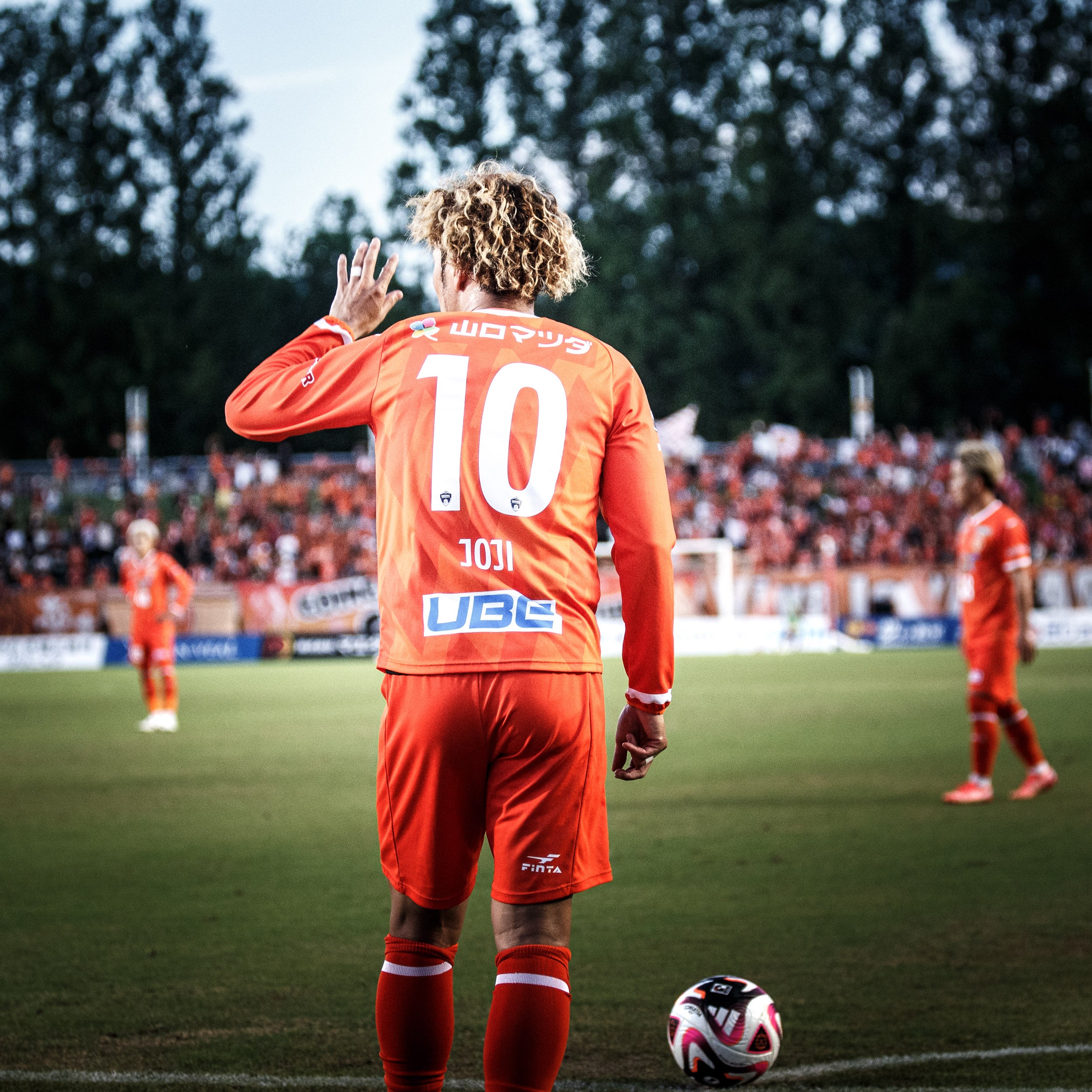 それでも、ここに残る──池上丈二とレノファ山口、『百円シャワー』からワンクラブマンへの軌跡