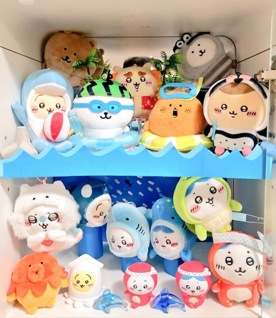 可愛くて癒される！あの人気芸人が夏のちいかわコレクションを披露！