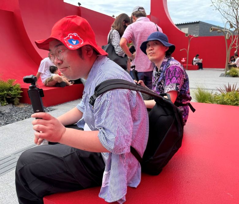 「万博！！」春とヒコーキ・ぐんぴぃ、バキ童スタッフと万博を満喫