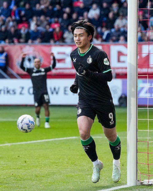 上田綺世が加入後初の1試合2ゴールと圧巻のパフォーマンス！フェイエノールトは大勝