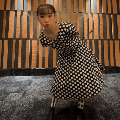 「キュンキュンしてます」美女バトントワラー・安東利香、ドット衣装のパフォーマンス動画にファン釘付け！「バトンと会話してるみたい」