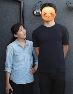 元うたのおねえさん 20歳になった長男との2ショット公開 ”高身長”息子に衝撃の声