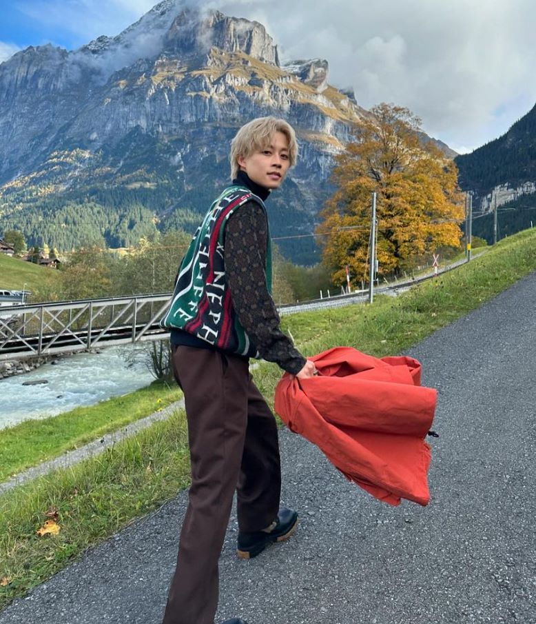 「背景、合成か？」コムドットゆうたが念願のスイス旅