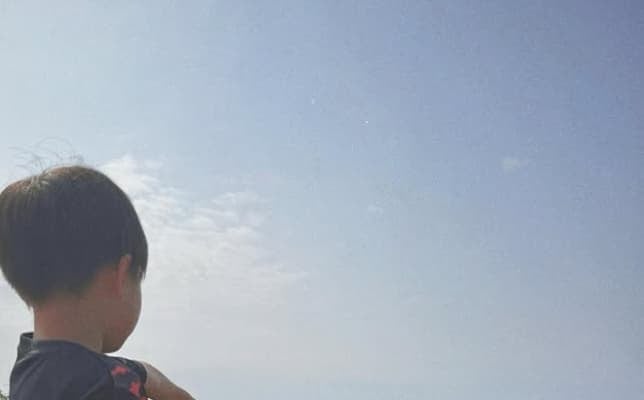 「沖縄のみなさま、よろしくお願いします‼」吉川ひなの、親子留学の決断にファンも応援の声！