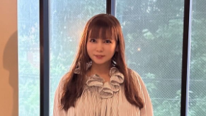 「自己肯定感が爆上がり！」中川翔子が美女たちとの交流で美意識に「火！！」話題のコーデにも注目
