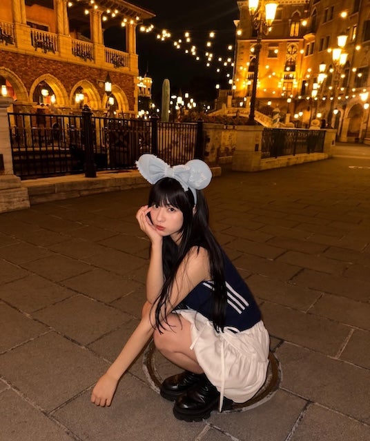 18歳の人気タレントが夜ディズニーの写真を公開！「れいちゃんの彼氏なりたいです」