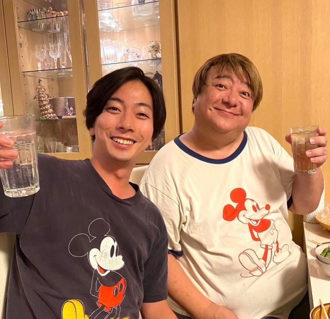 河合郁人があの有名タレントとのホームパーティーの様子を公開！