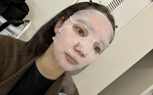 「これしか撮ってなかった」新川優愛のシュールなショットにファン「これはこれでレア」