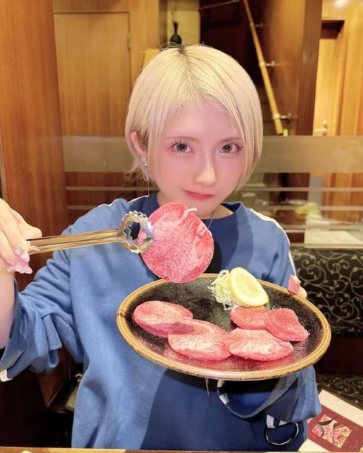 金髪激カワギャルアイドルが