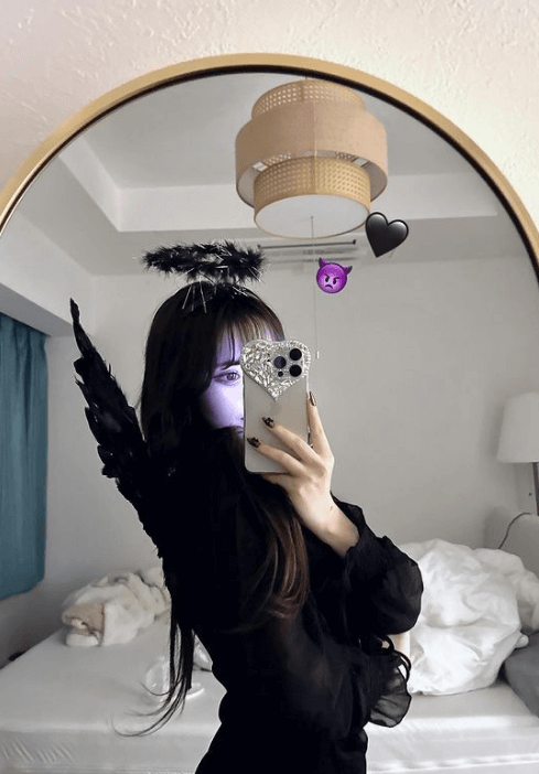 超人気ユーチューバー・さくら”小悪魔×天使”のラブリーショットを公開！「サイコーすぎ」とファンうっとり