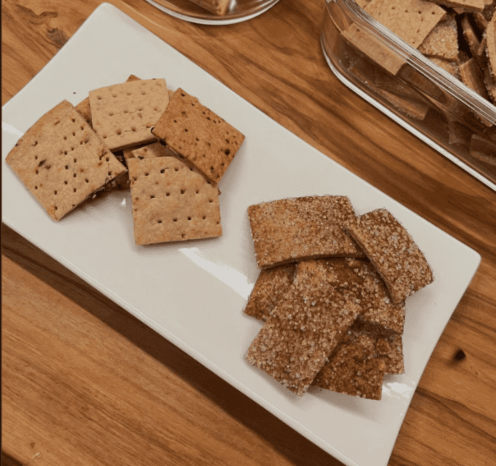 サクサクが止まらない！ 工藤静香の2種のクラッカー、秘密はお出汁とシナモン