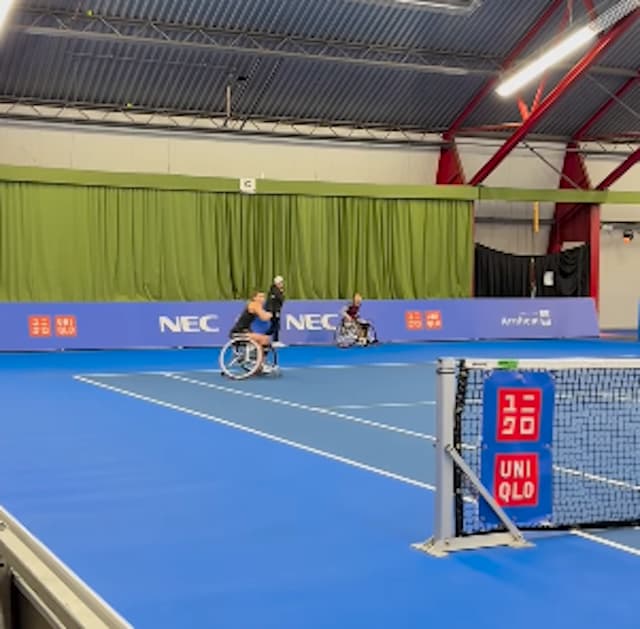 車いすテニス・田中愛美 ラリーの最後に痛恨の、、、。思わず盛大な〇〇を披露