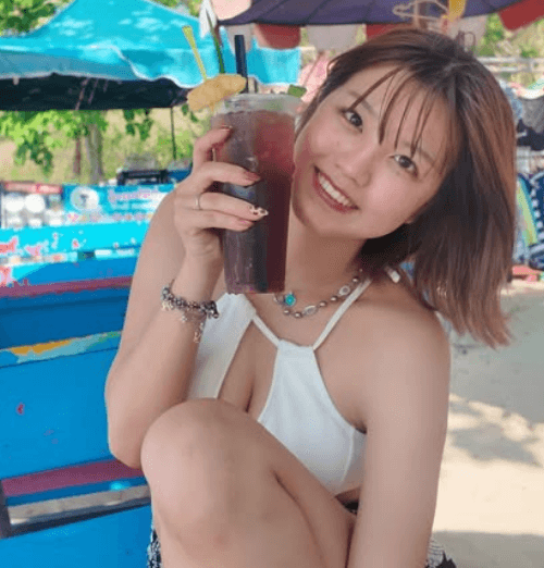 「惚れそう」サッカー美女子、タイのラン島で見せた”美神・水着ショット”にファン悶絶！「可愛くてスタイル良い」