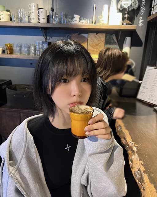 「バターラテは甘すぎた」人気声優・Liyuuの私服姿にファンメロメロ