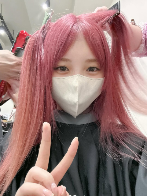 韓国＆アメリカ満喫スマイルが可愛すぎる！与田祐希、インスタ更新で怒涛の19連ショット投稿！