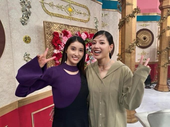 石井杏奈が土屋太鳳との2ショットを公開「数年ぶりの太鳳ちゃんとの共演」