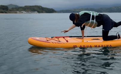 美女バレーボーラー、初のSUPチャレンジ！レアムービーにファンガッツポーズ「さすがの体幹」