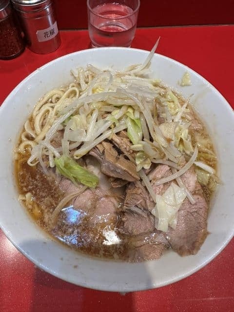 川谷絵音、二郎系ラーメンで新年の仕事始めを報告！ファンから「コールが気になる」の声も