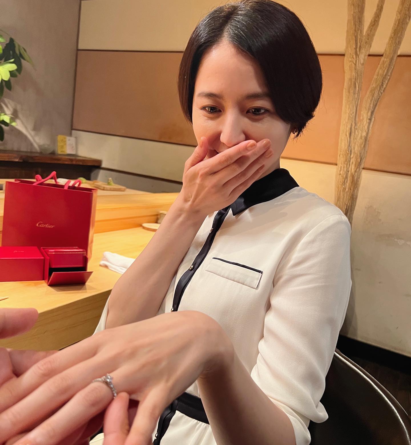 長澤まさみの左手薬指に指輪💍彼氏目線ショットが話題に😍✨