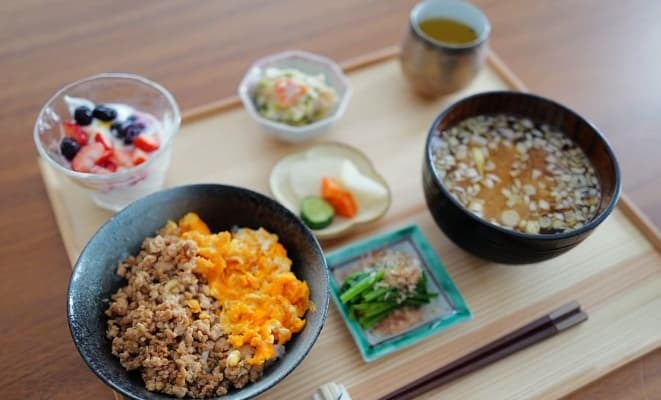 「皆さんは無性に食べたくなるものありますか？」大政絢ご飯の誘惑メニューが美味しそうすぎる！